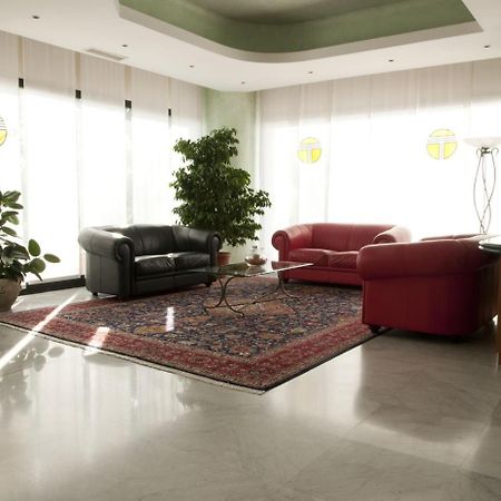 Hotel Thema Rocca San Giovanni Luaran gambar