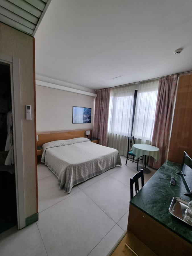 Hotel Thema Rocca San Giovanni Luaran gambar