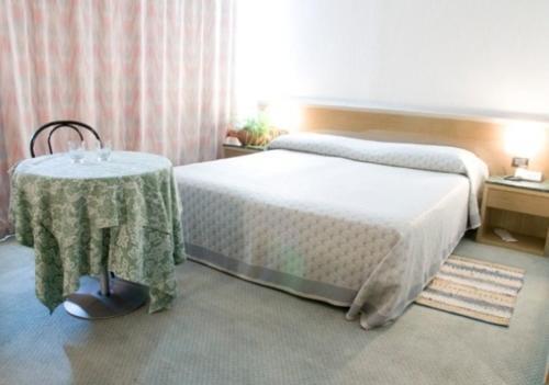 Hotel Thema Rocca San Giovanni Luaran gambar