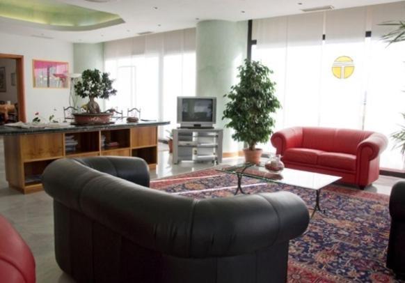 Hotel Thema Rocca San Giovanni Luaran gambar